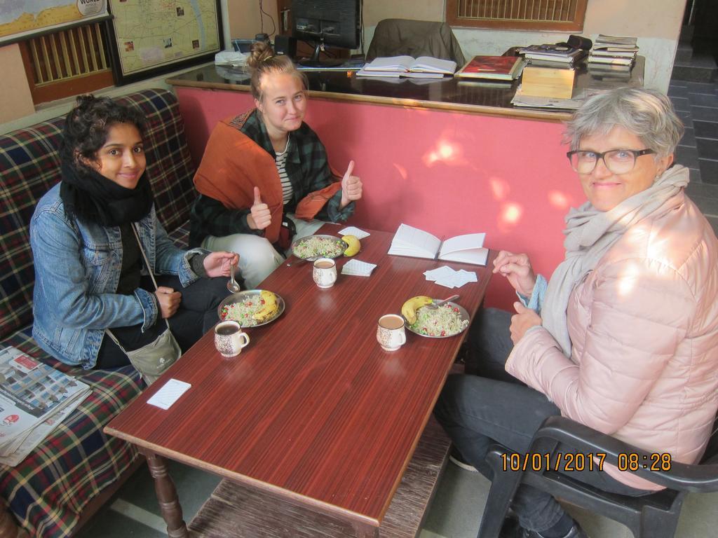 Kedar Guest House -Feel At Home Varanasi Luaran gambar